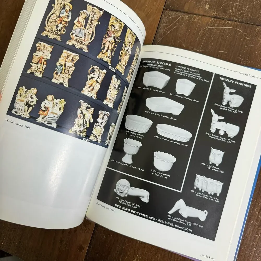 Collector's Encyclopedia of Figural Planters and Vases‎ Betty Bill Newbound 1997